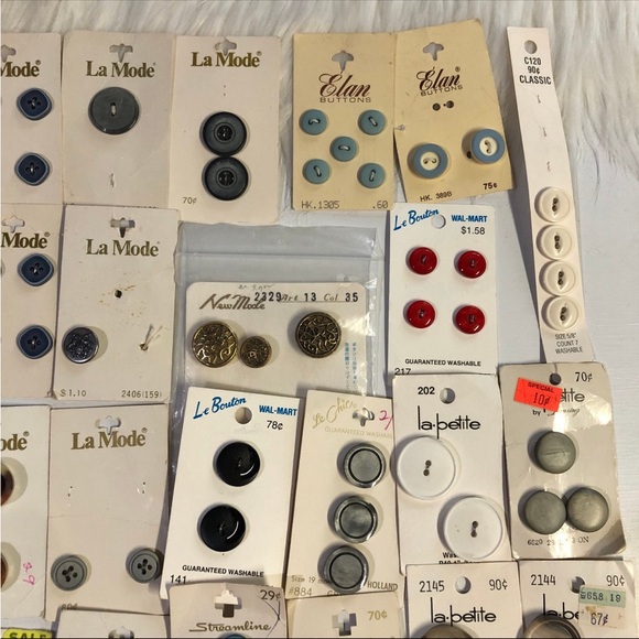Assorted Vintage Button Collection - Picture 3 of 5